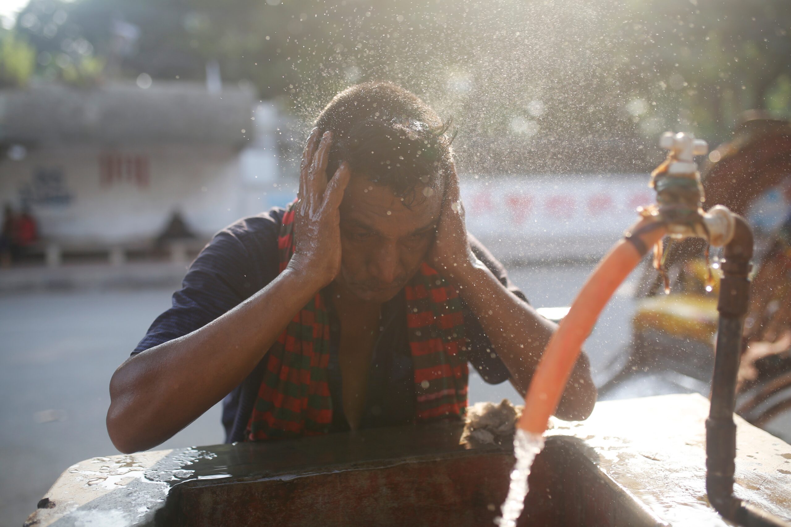 Extreme Heat Driving Up Anxiety and Depression in Bangladesh
